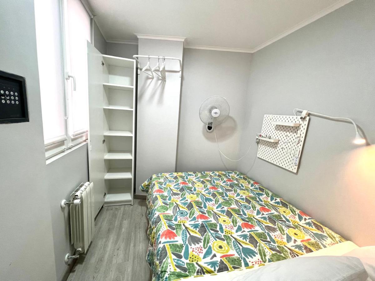 Camp Nou, Europa Fira - Modern Two-Bedroom Apartment With Heating L'Hospitalet de Llobregat Kültér fotó