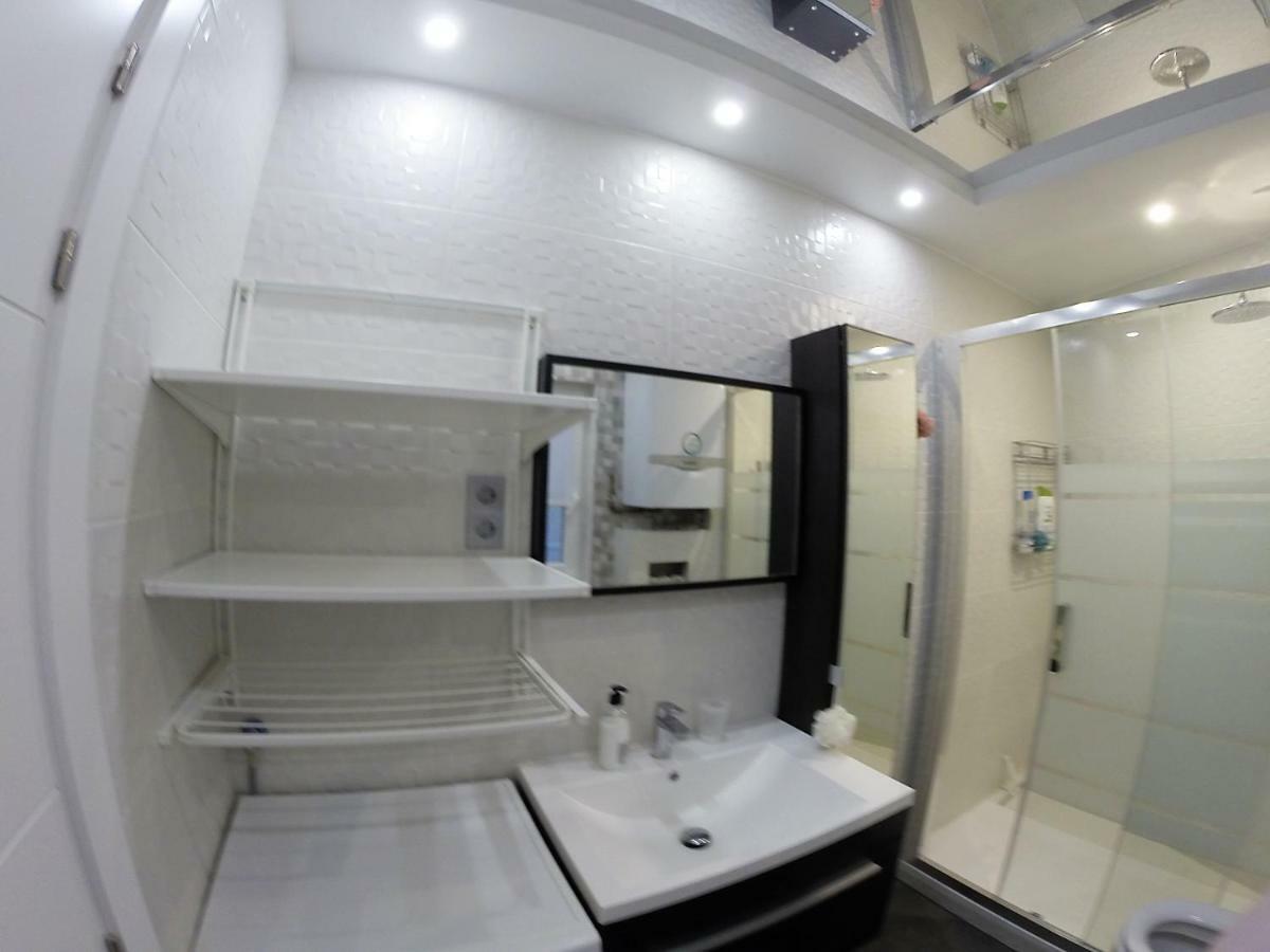 Camp Nou, Europa Fira - Modern Two-Bedroom Apartment With Heating L'Hospitalet de Llobregat Kültér fotó