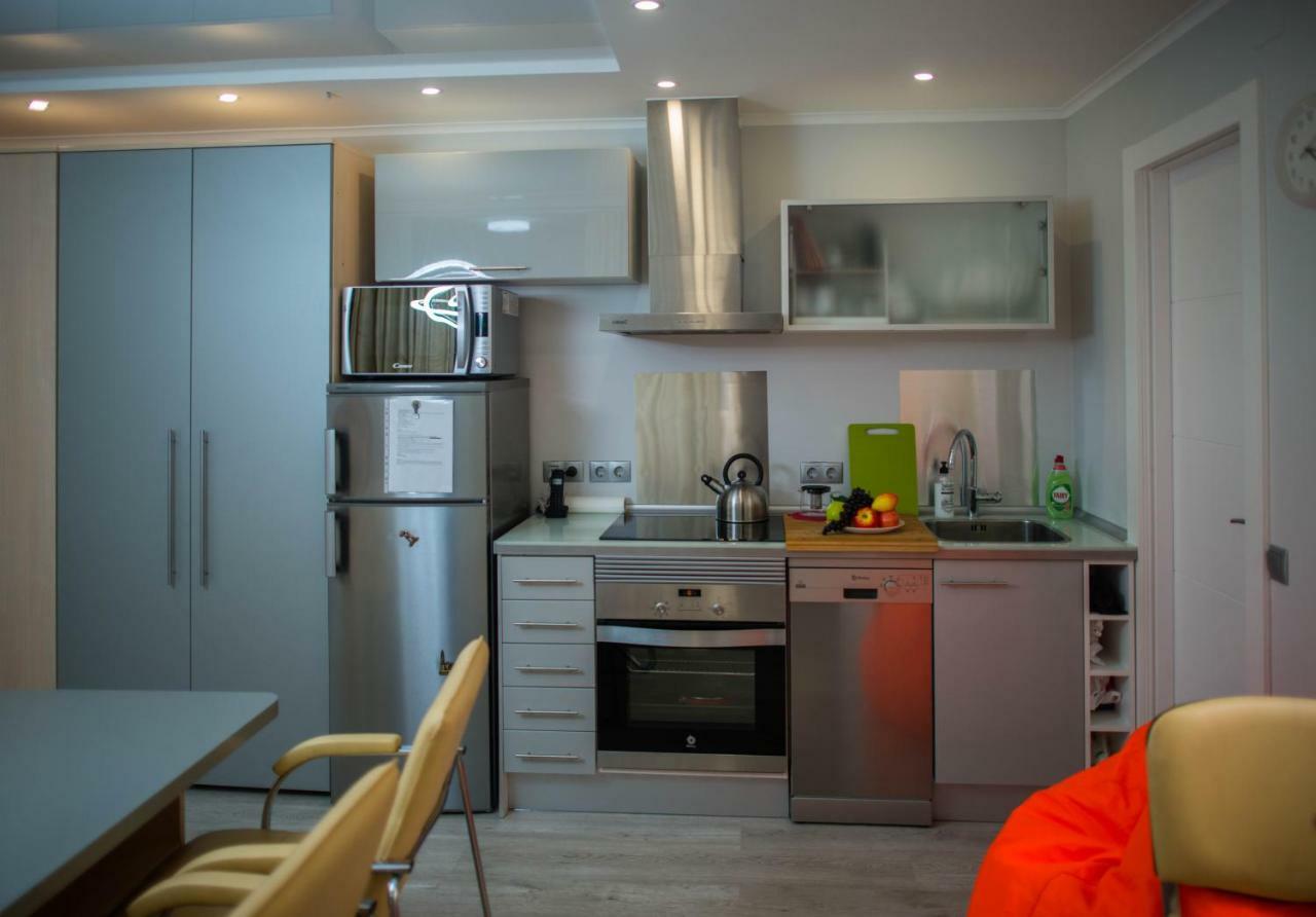 Camp Nou, Europa Fira - Modern Two-Bedroom Apartment With Heating L'Hospitalet de Llobregat Kültér fotó